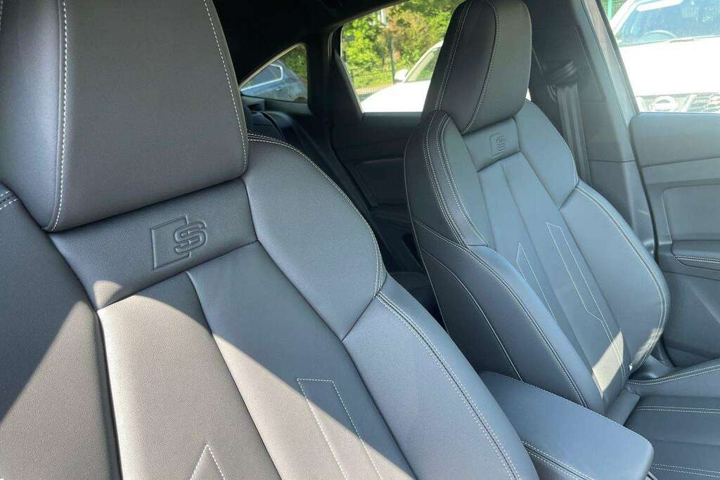 Audi Q4 E Tron 210Kw 45 82Kwh Sport Leather Blue #32
