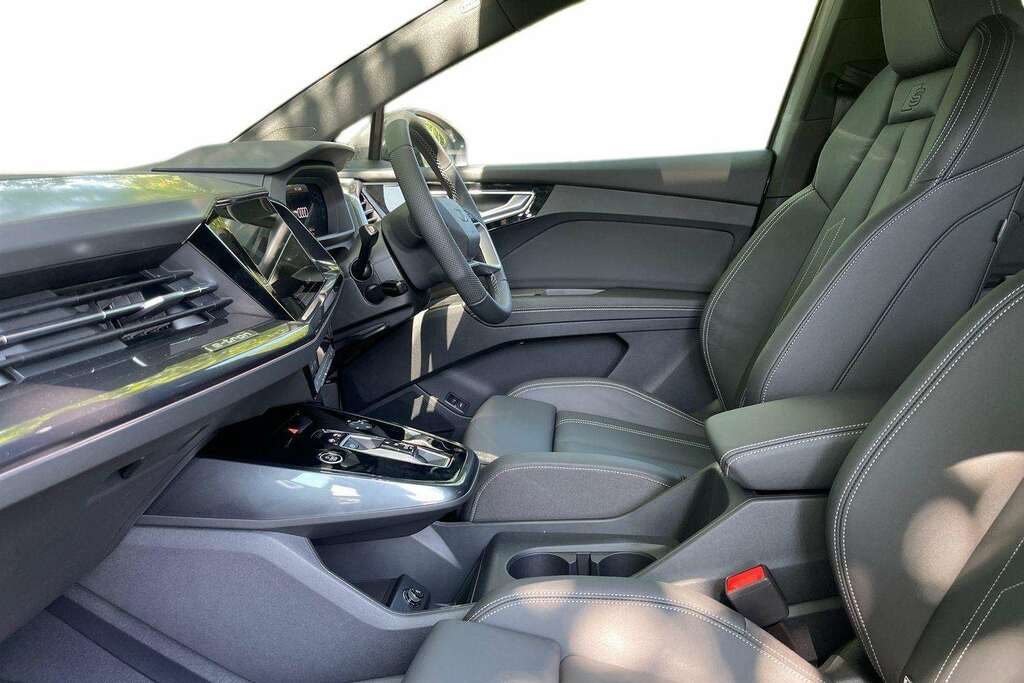 Audi Q4 E Tron 150Kw 40 63Kwh S Line Leather 2026 Grey #2