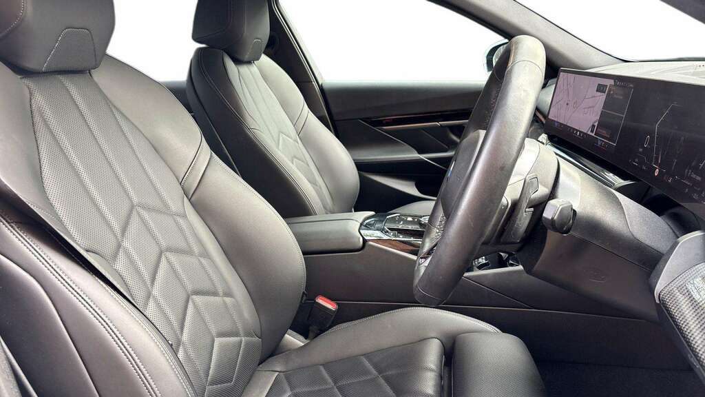 BMW 5 Series 520I M Sport 2024 Grey #6