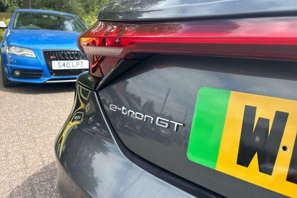 Audi E Tron GT 390Kw Quattro 93Kwh Grey #12