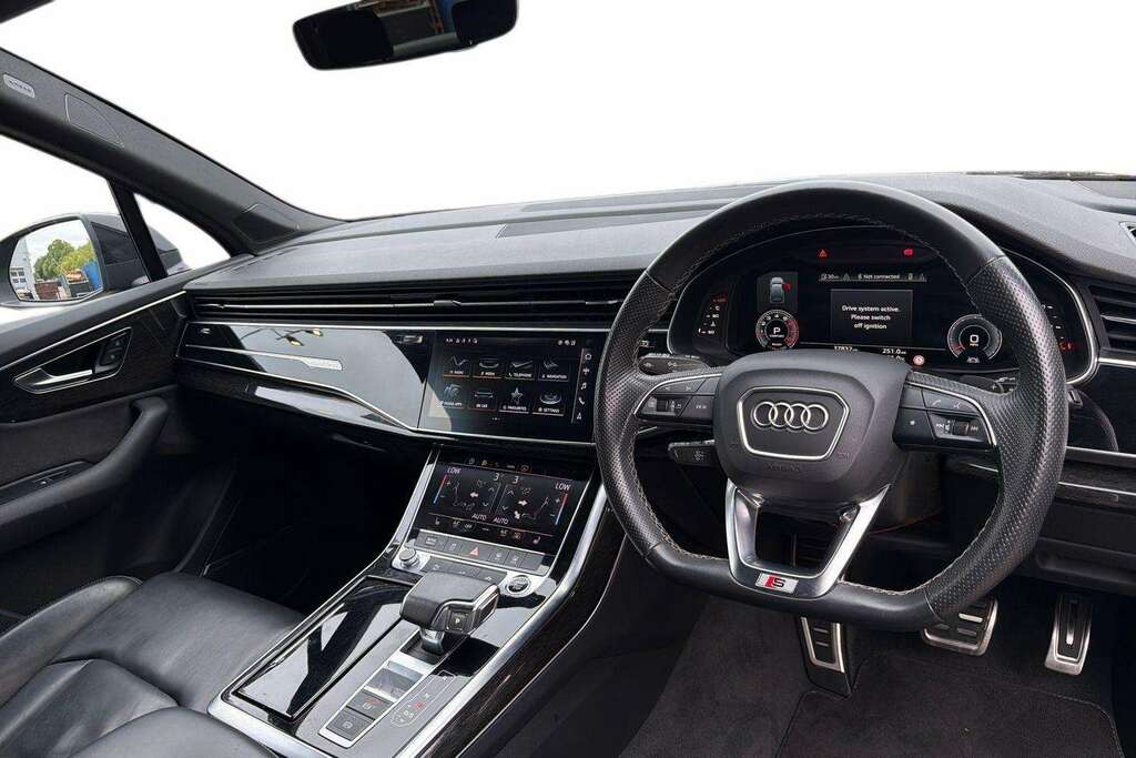 Audi Q7 55 Tfsi Quattro Black Edition Tiptronic 2022 Black #3