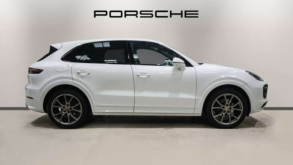 Porsche Cayenne V6 2019 White #4