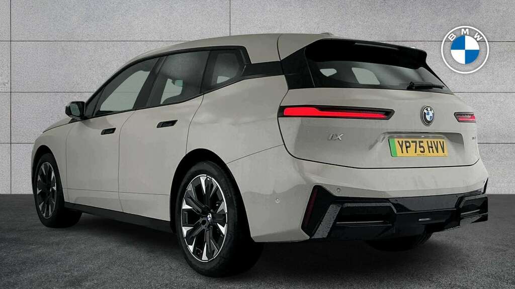 BMW iX 300Kw Xdrive45 M Sport 101Kwh 2025 Grey #2