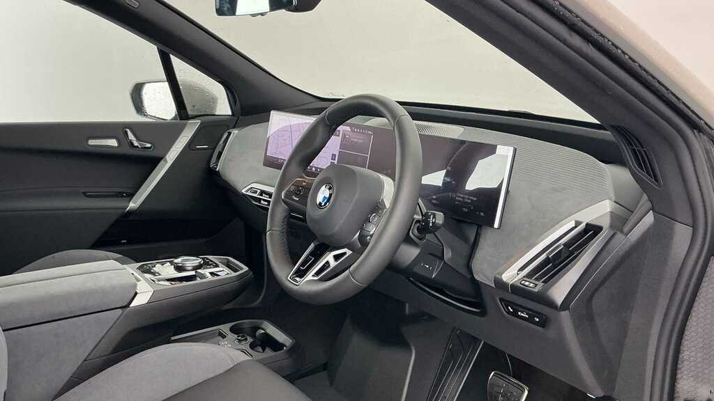 BMW iX 300Kw Xdrive45 M Sport 101Kwh 2025 Grey #4