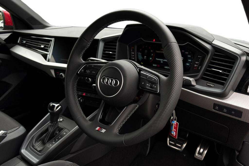 Audi A1 30 Tfsi S Line S Tronic 2026 MV26JZU Red #6