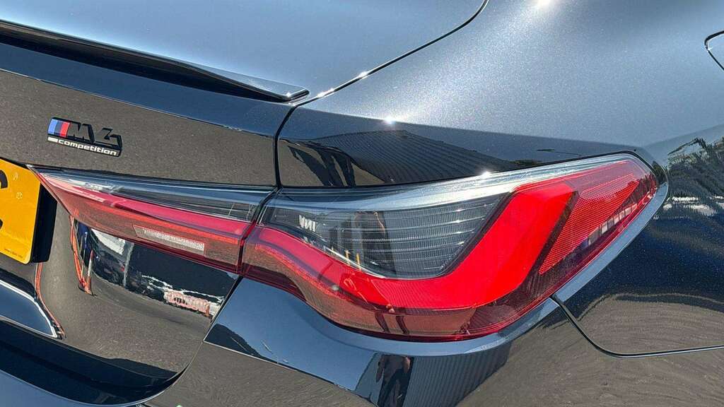 BMW M4 3.0 Biturbo Competition Convertible Ste Black #16