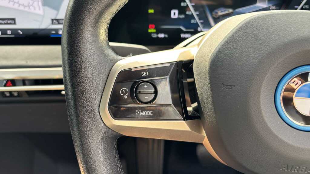 BMW iX 455Kw M60 111.5Kwh 2023 Grey #3