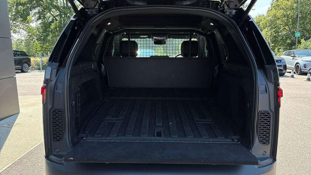 Land Rover Discovery 3.0 D350 Dynamic Hse 2025 Brown #10