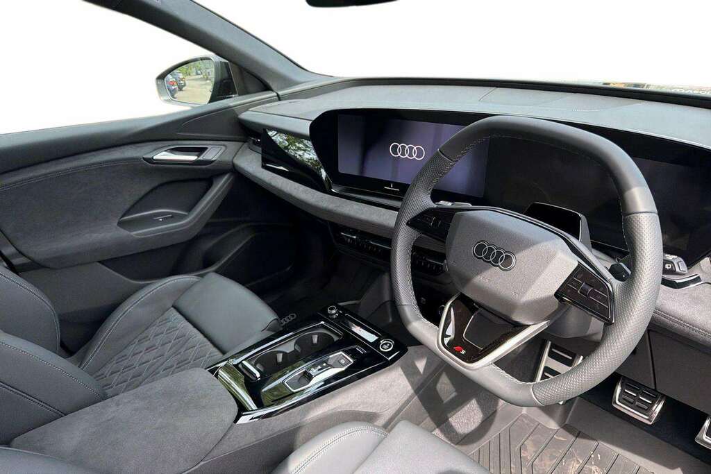 Audi Q6 E-Tron 225Kw Performance 100Kwh Black Edition 20 Grey #6