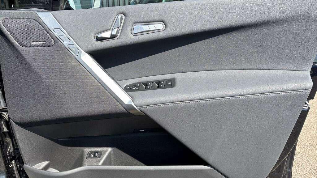 BMW iX Ix Xdrive50 M Sport Black #26