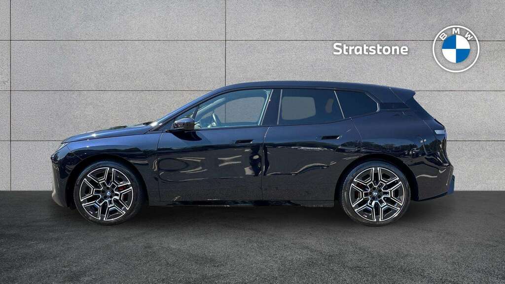 BMW iX 400Kw Xdrive60 M Sport 112Kwh 2025 Black #4