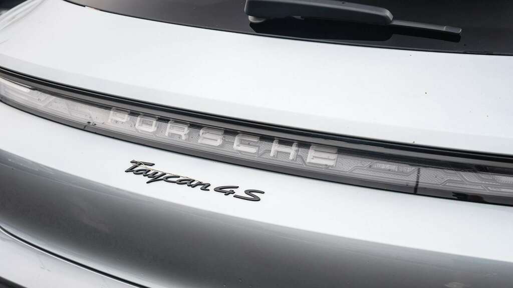 Porsche Taycan Taycan 4X2 Silver #30