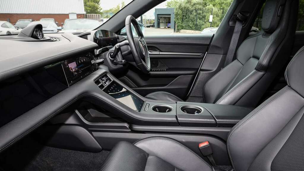 Porsche Taycan Taycan 4X2 Silver #13