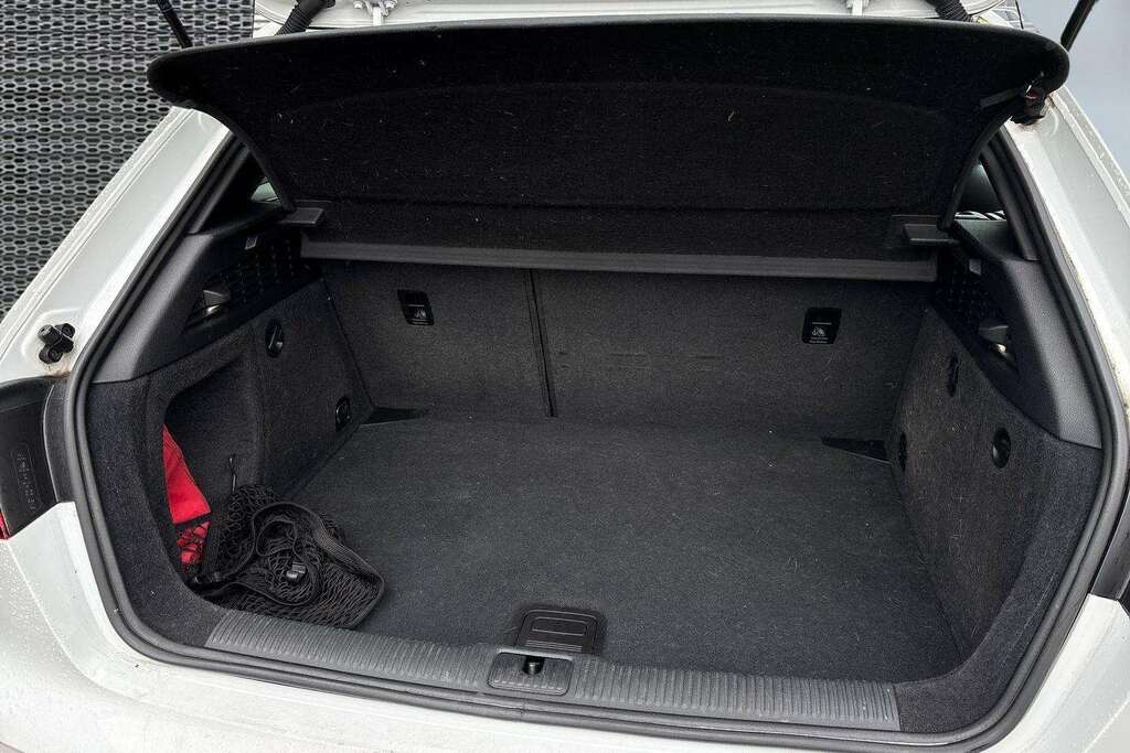 Audi A3 Audi Sportback Sport 1.6 Tdi 110 Ps 6 Speed Grey #13