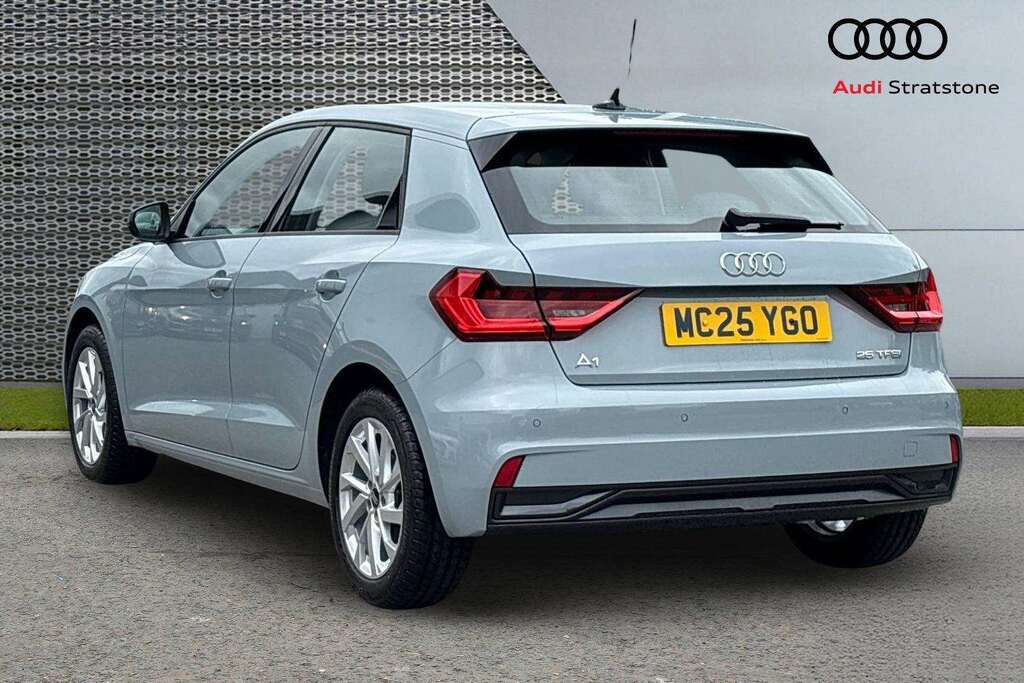 Audi A1 30 Tfsi Sport S Tronic Blue #3