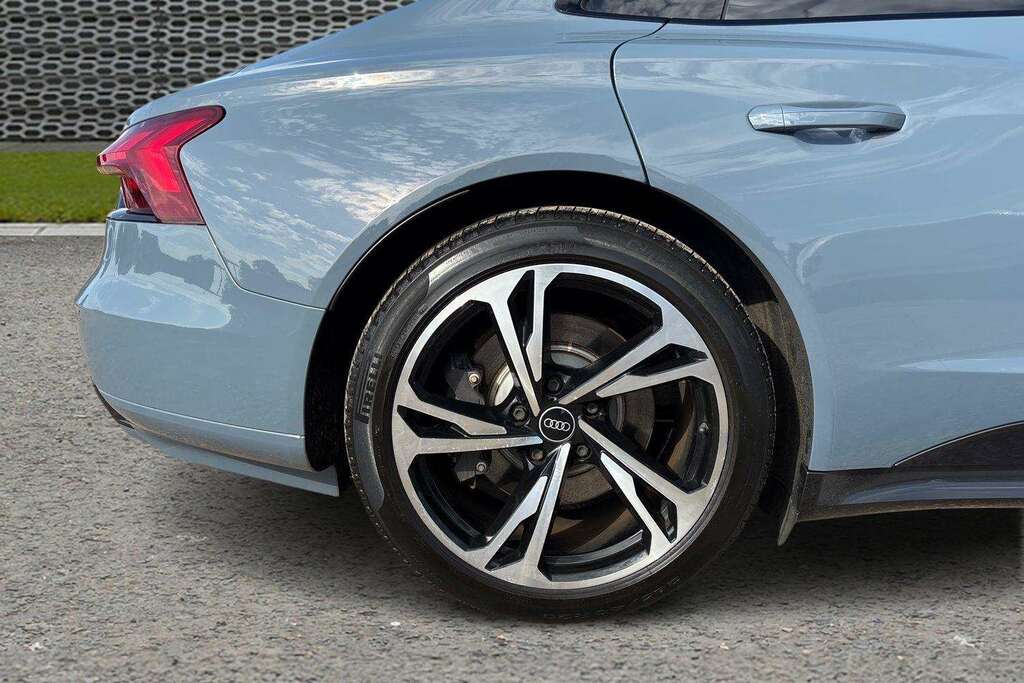 Audi E Tron GT 390Kw Quattro 93Kwh Black #9