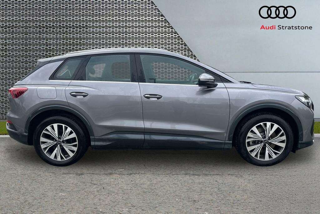 Audi Q4 E Tron 210Kw 45 82Kwh Sport Leather 2025 #4