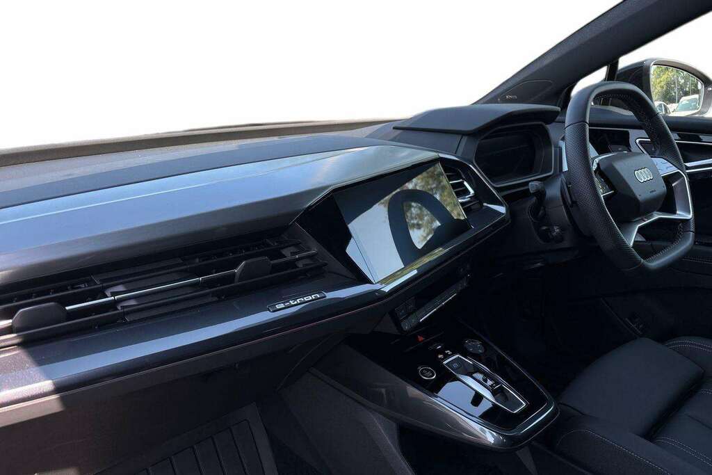 Audi Q4 E Tron 210Kw 45 82Kwh Black Edition 2026 Blue #2