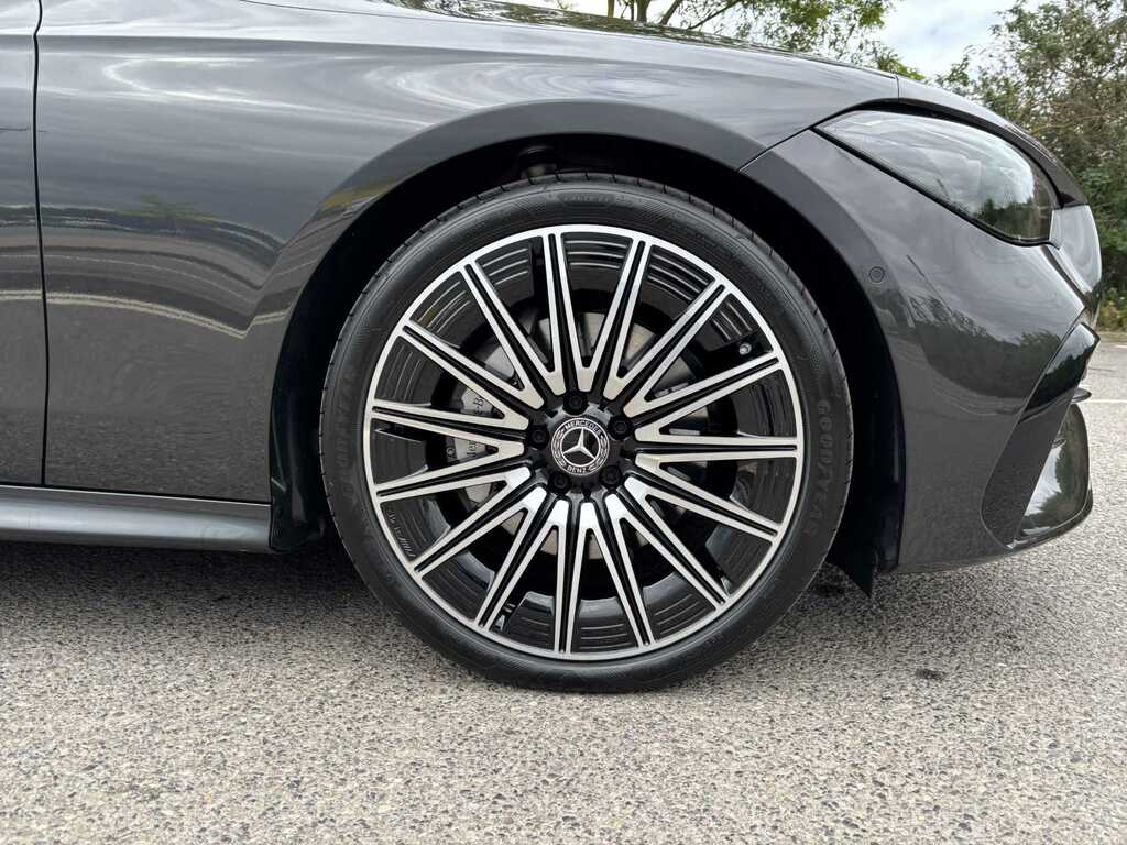 Mercedes-Benz CLE Class 220D Amg Line Premium Plus 9G-tronic 2026 #3