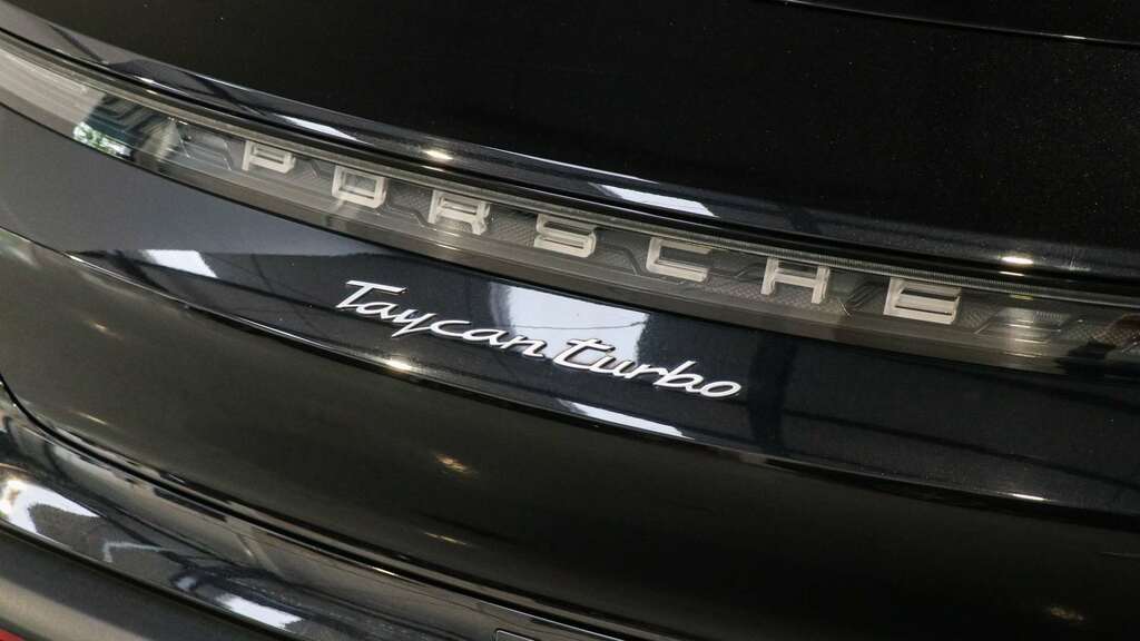 Porsche Taycan 4S 93Kwh 563 Bhp Red #26