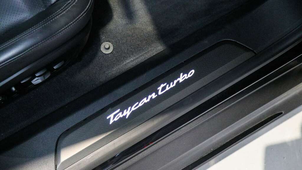 Porsche Taycan 4S 93Kwh 563 Bhp Red #27