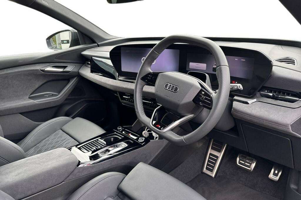 Audi Q6 E-Tron 185Kw 83Kwh Black Edition 2026 Black #6