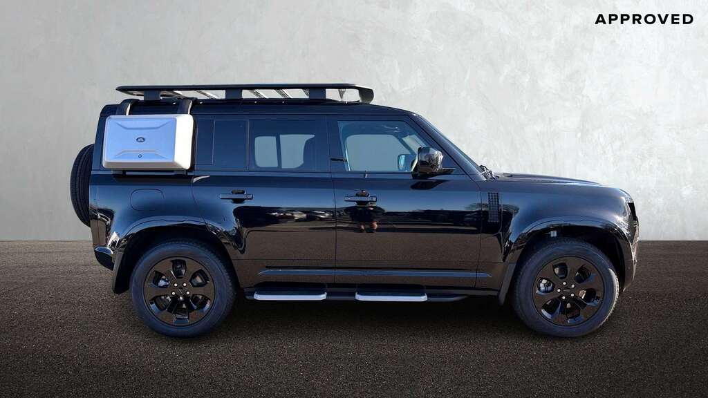 Land Rover Defender 110 3.0 D250 X-dynamic Se 110 2026 Black #5