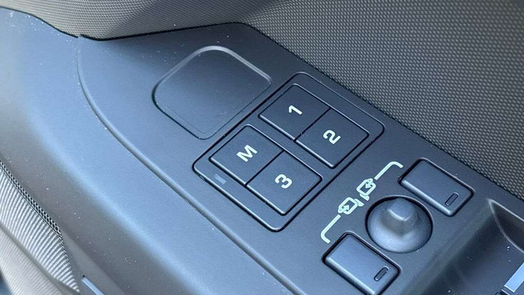 Land Rover Defender 110 4.4 P635 Octa 110 Grey #25