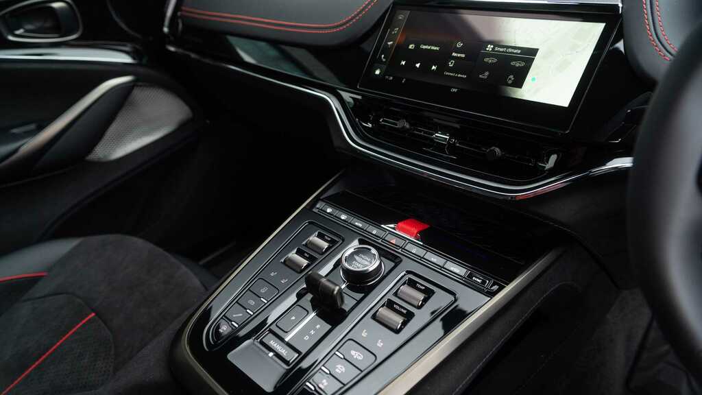 Aston Martin DBX 4.0 V8 707 Suv 4Wd Euro 6 Ss 7 #42