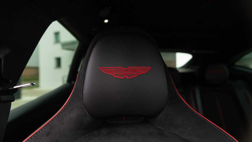 Aston Martin DBX V8 S Touchtronic 2026 Grey #5