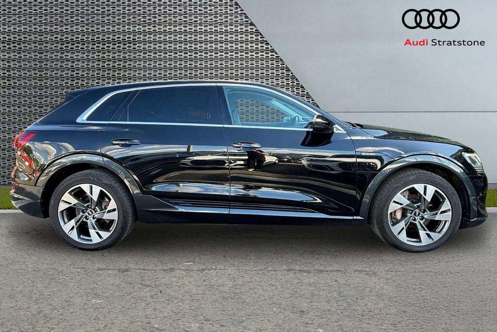 Audi E-tron 300Kw 55 Quattro 95Kwh Sport 2021 Black #4