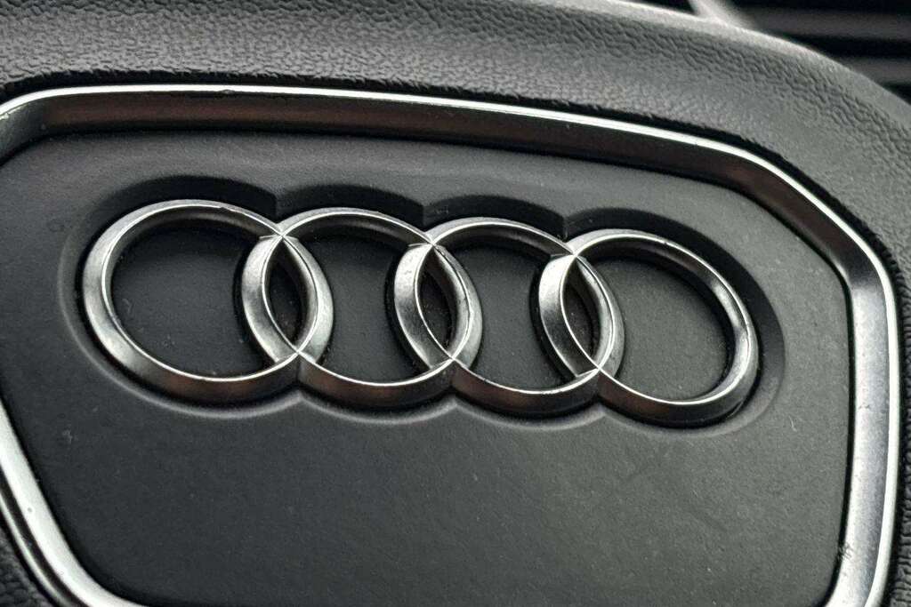 Audi Q3 S Line 35 Tdi 150 Ps S Tronic Black #12
