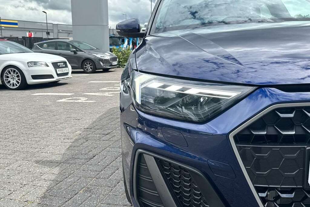 Audi A1 30 Tfsi Black Edition S Tronic 2026 Grey #36