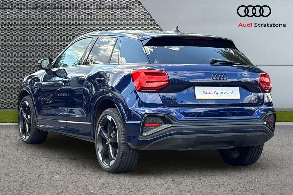Audi Q2 30 Tfsi 116 Black Edition 2024 Blue #3