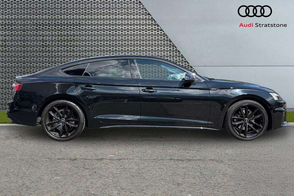 Audi A5 35 Tfsi S Line S Tronic 2024 Black #4