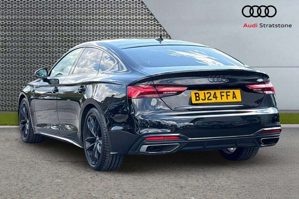 Audi A5 35 Tfsi S Line S Tronic 2024 Black #3