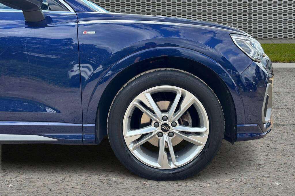 Audi Q3 35 Tfsi S Line S Tronic Comfortsound Pack 2 Blue #5