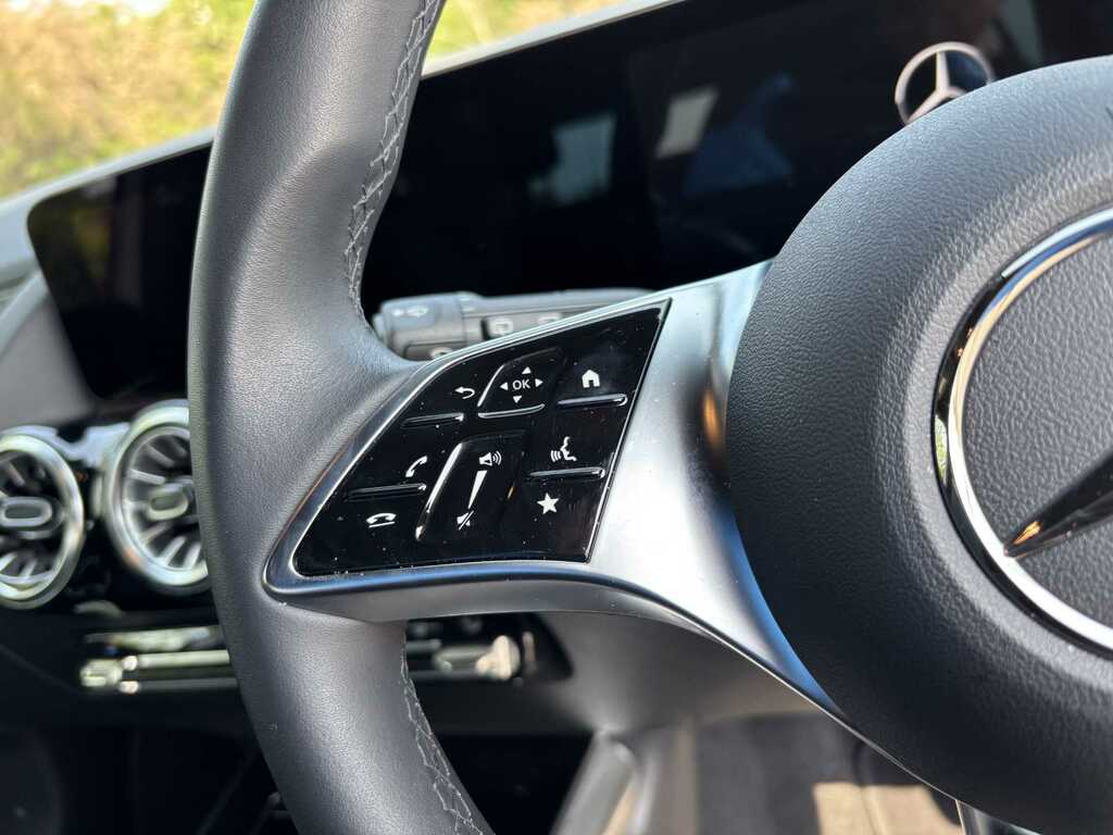 Mercedes-Benz EQA Eqa 250 70.5Kwh Sport Executive Suv Electri #18