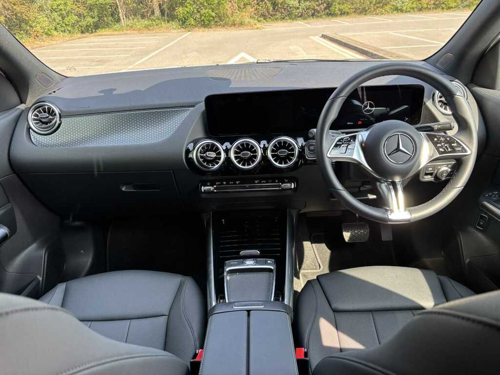 Mercedes-Benz EQA Eqa 250 70.5Kwh Sport Executive Suv Electri #17