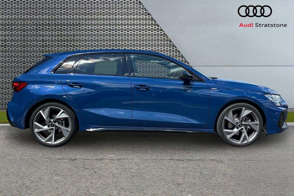 Audi A3 1.5 Tfsi 150 Black Edition S Tronic 2025 Blue #4