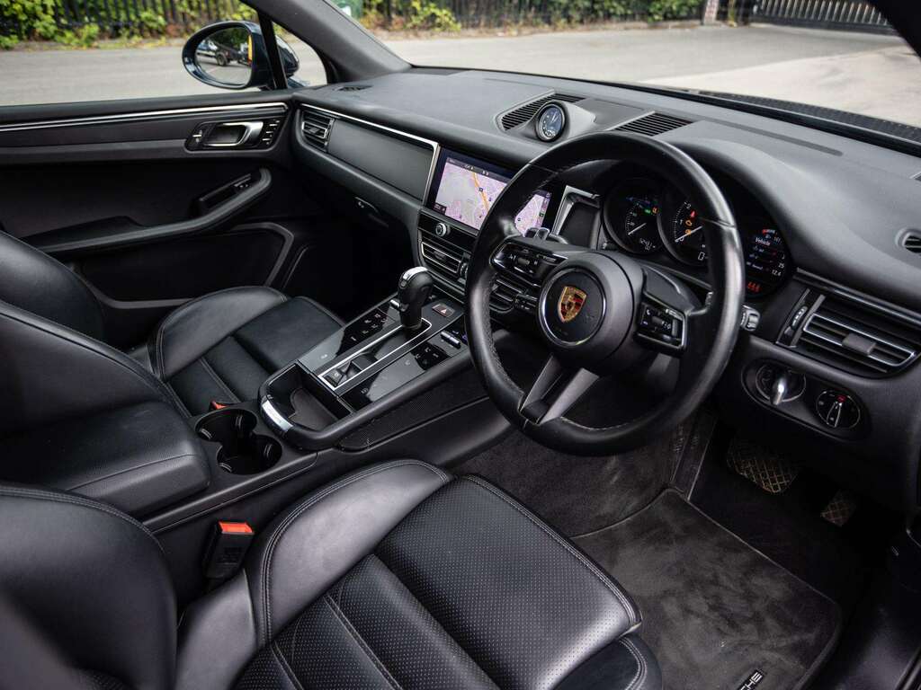 Porsche Macan 2.0T Pdk 4Wd Euro 6 Ss Red #14