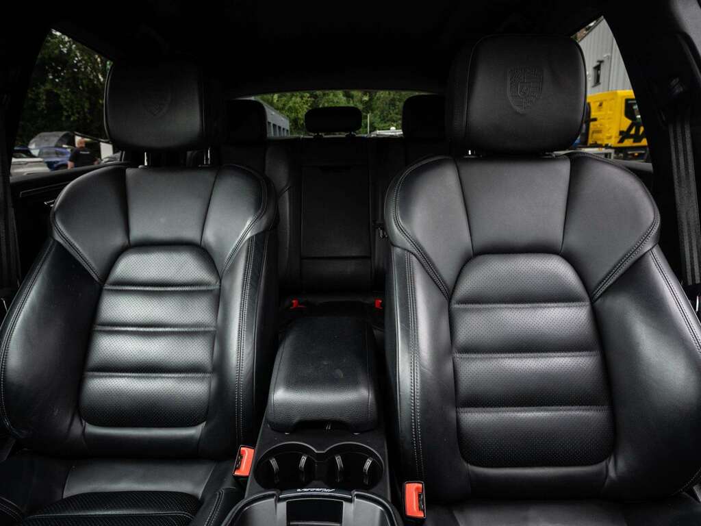Porsche Macan 2.0T Pdk 4Wd Euro 6 Ss Red #16