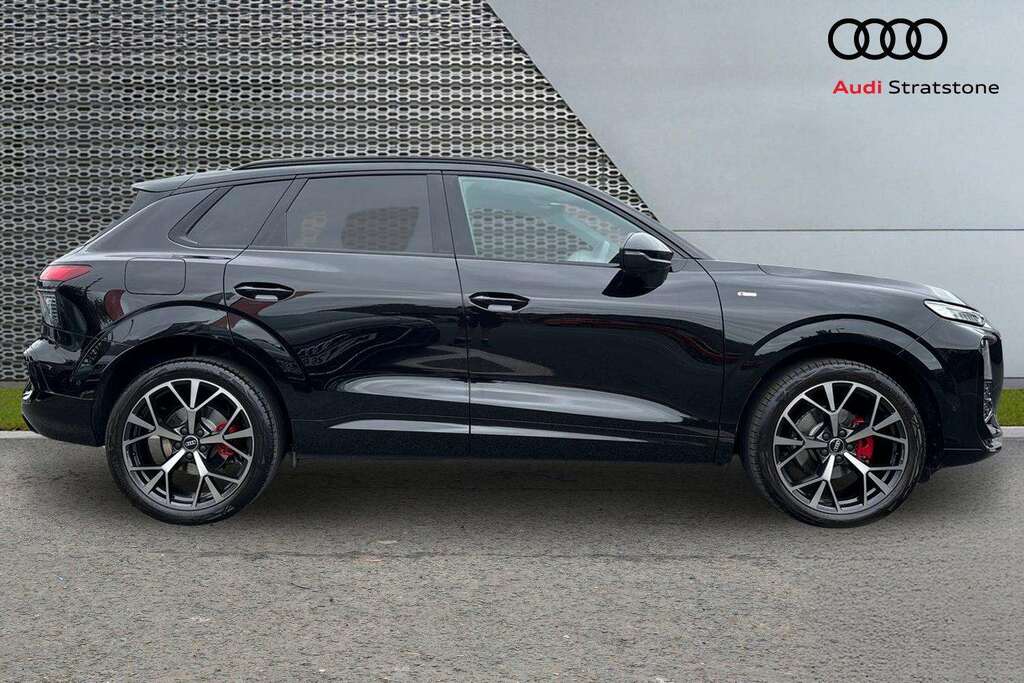 Audi Q3 1.5 Tfsi Edition 1 S Tronic 2026 Black #4