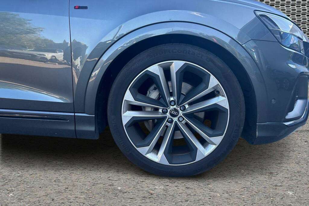 Audi Q8 55 Tfsi Quattro Black Edition Tiptronic 2022 Grey #5