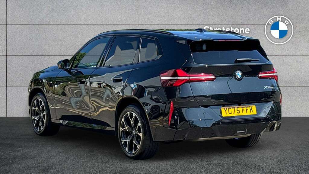 BMW X3 30E Xdrive M Sport 2025 Black #2