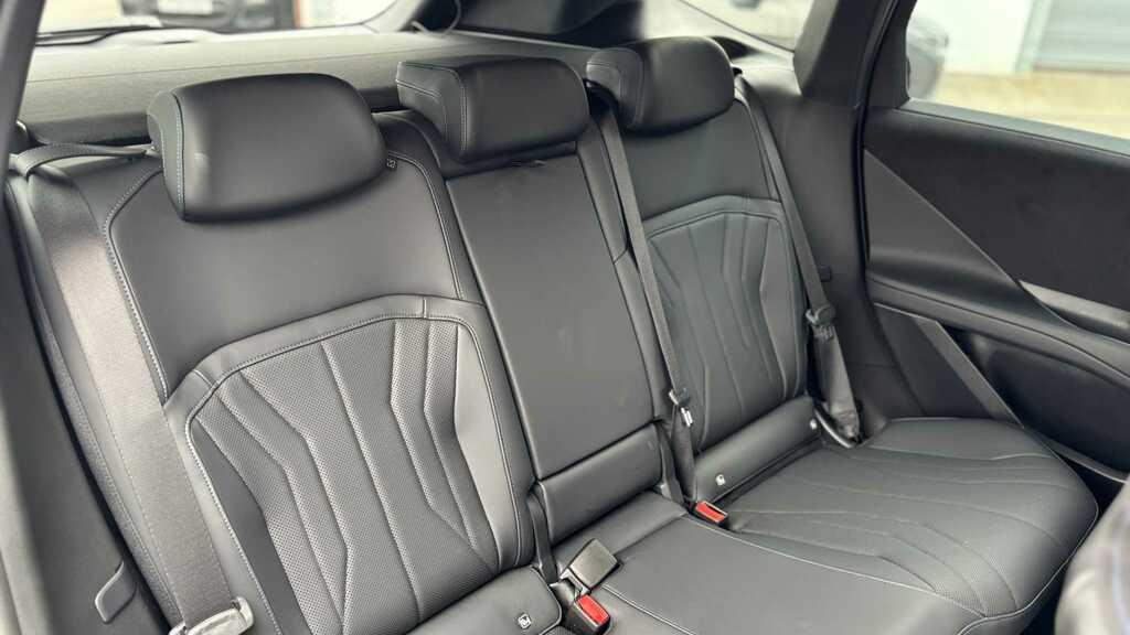 BMW iX3 50 108.7Kwh M Sport Pro Xdrive Blue #26