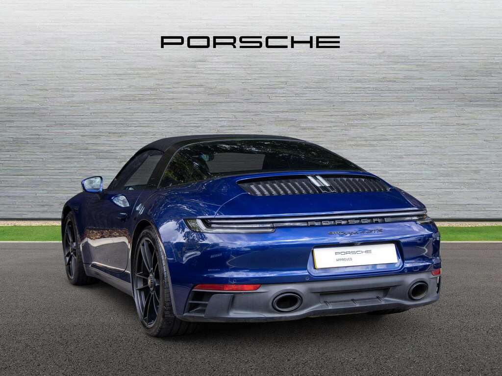 Porsche 911 Targa 4 Gts S-a 2023 Black #10