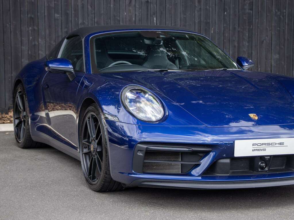 Porsche 911 Targa 4 Gts S-a 2023 Black #28