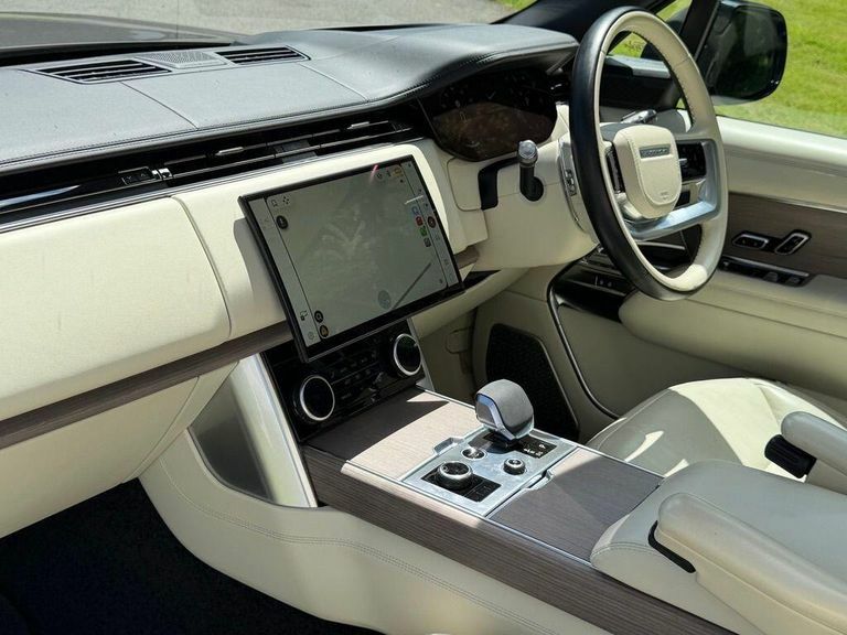 Land Rover Range Rover Se Red #23