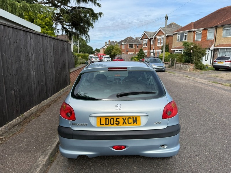 Peugeot 206 1.4 Urban 74 Bhp Red #8